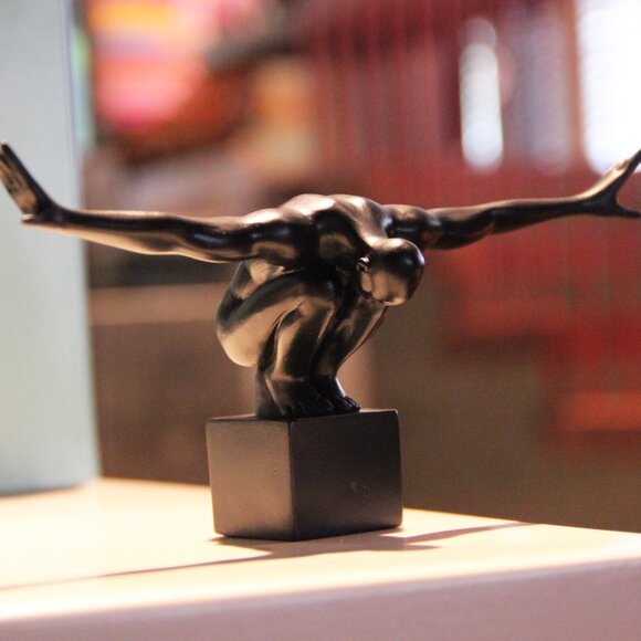 Adam & Friends Home Decor Take-A-Bow Man Sculpture | 1-Piece | Black - Picture 6 of 7
